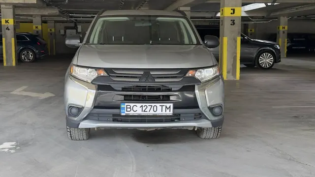 Mitsubishi OUTLANDER