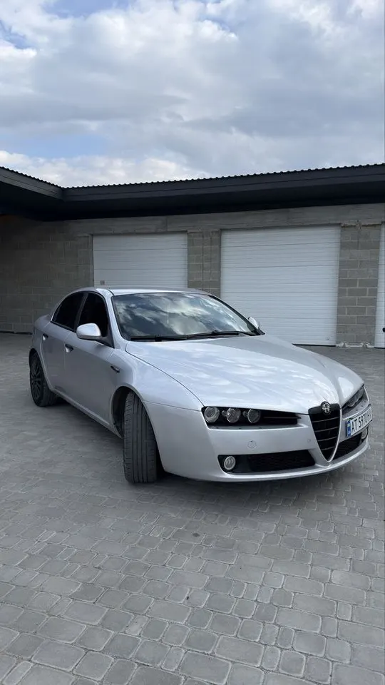Alfa Romeo 159