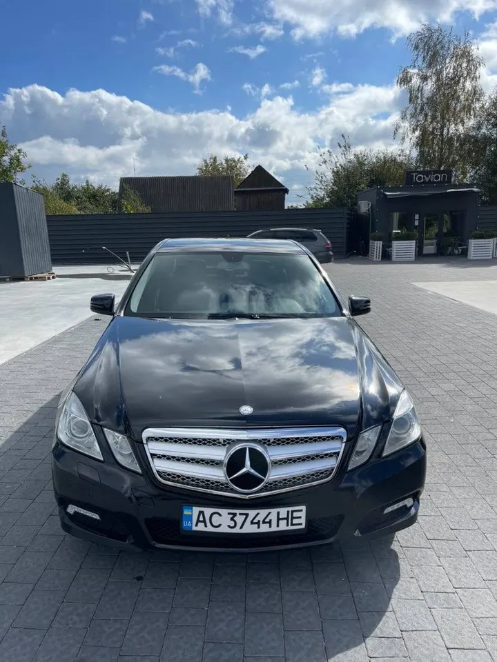 Mercedes-Benz E 220