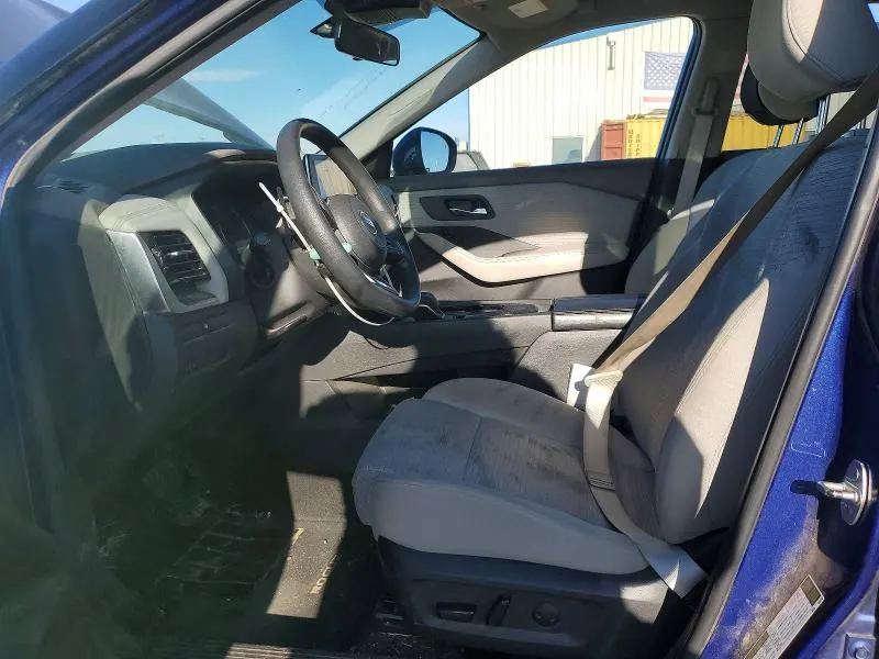 Nissan ROGUE SV — фото 5