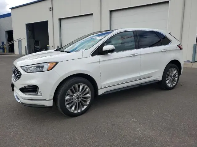 Ford EDGE TITANIUM