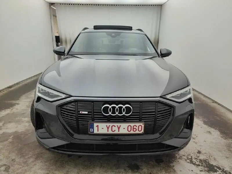 Audi E-tron 55 S-line