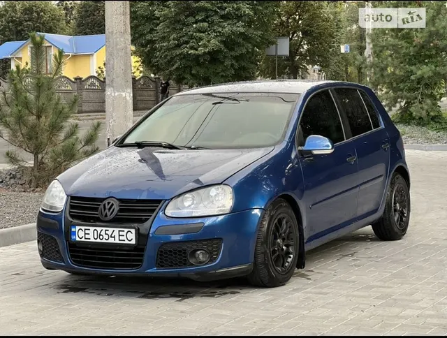 Volkswagen Golf V