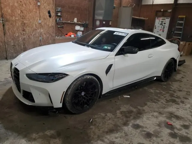 BMW M4 COMPETITION