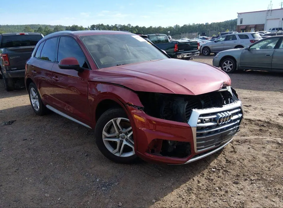 Audi Q5 Premium 2.0 Бензин
