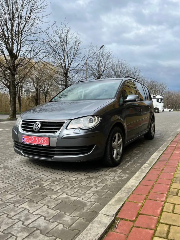 Volkswagen Touran