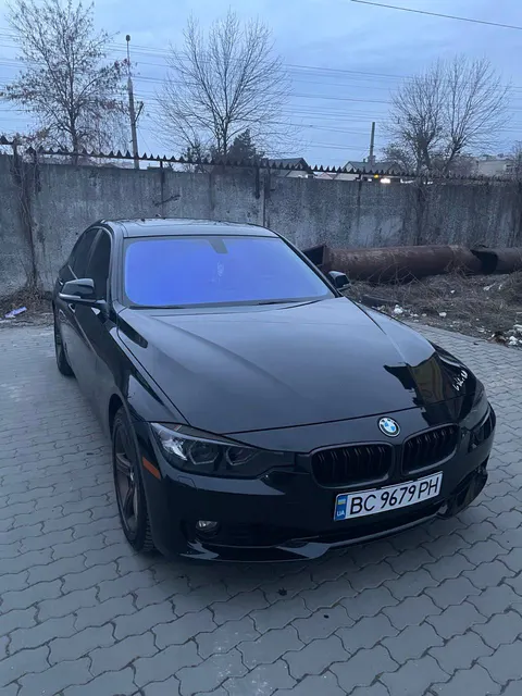 BMW 328i f30