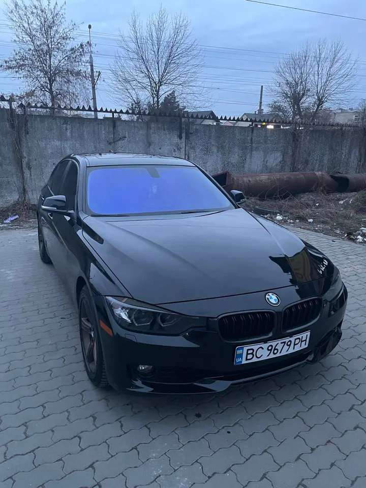 BMW 328i f30