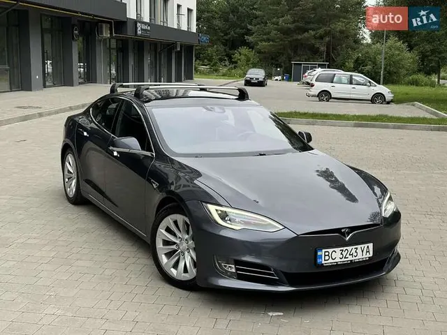 Tesla Model S