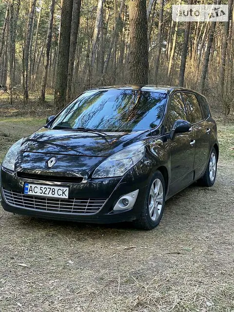 Renault Megane Grand Scenik 3
