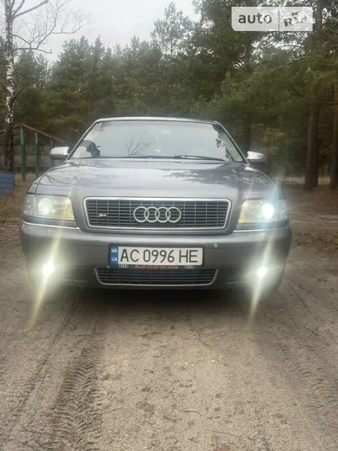 Audi A8