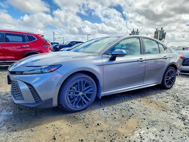 Toyota CAMRY XSE Hybrid