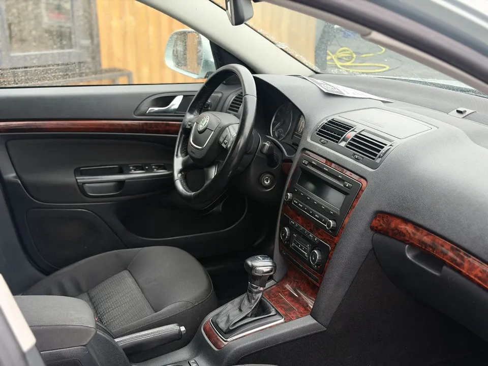 Skoda Octavia — фото 7