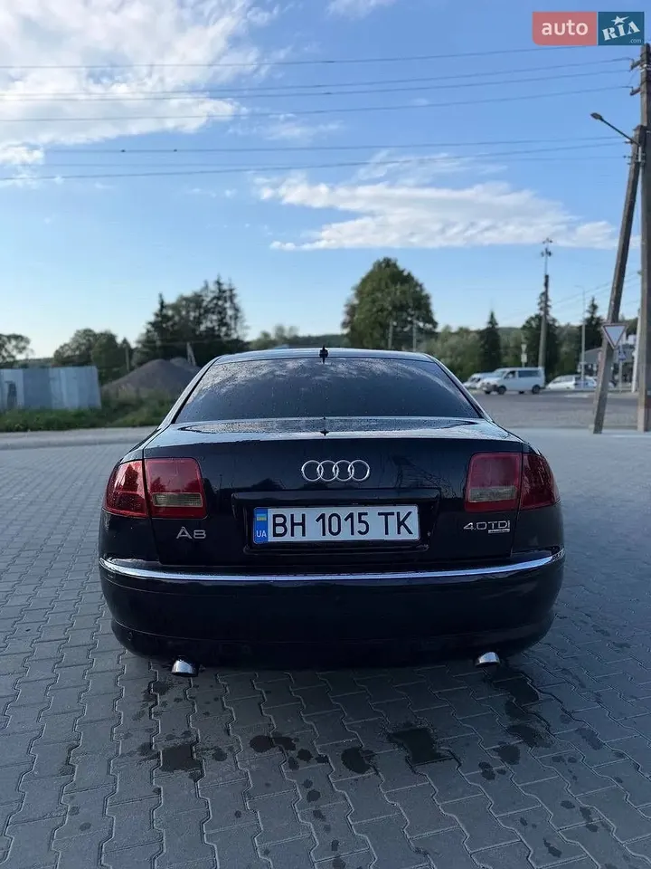 Audi A8 — фото 9