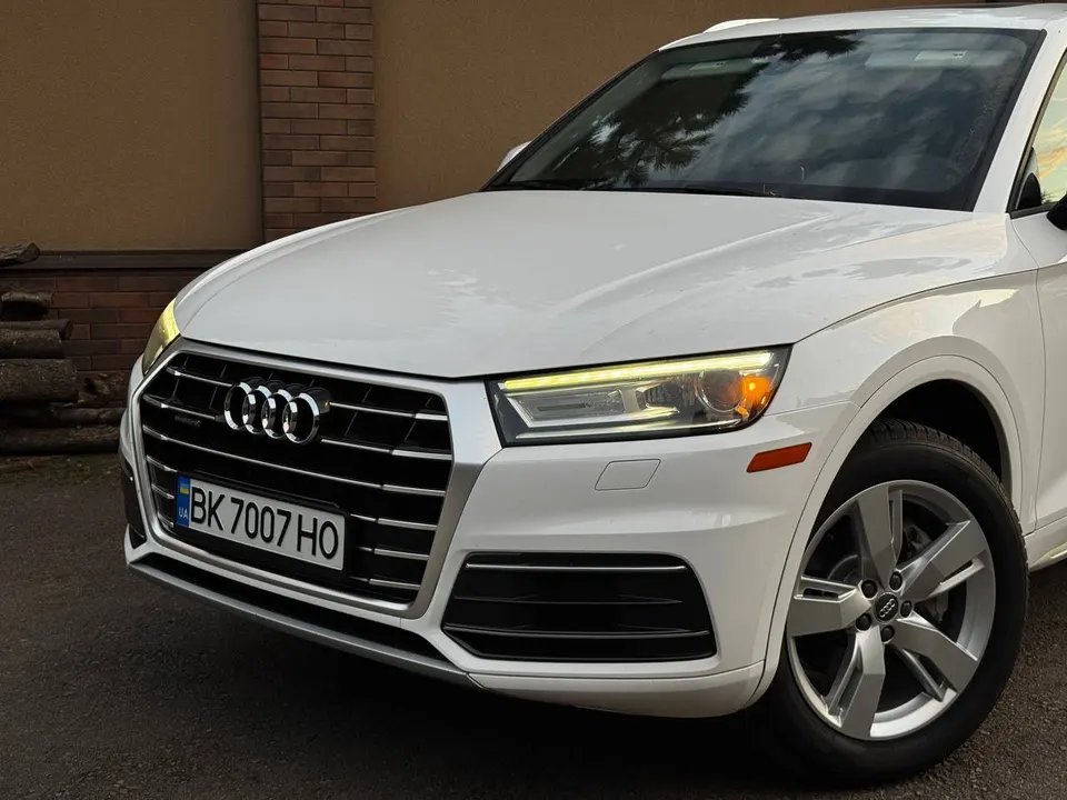 Audi Q5 Premium Plus — фото 4