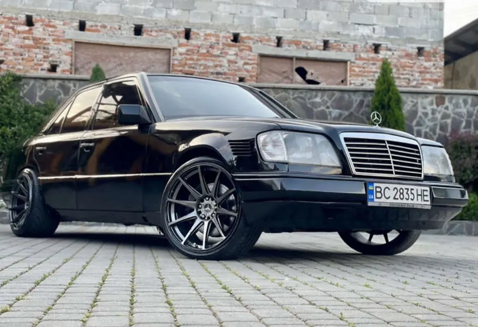 Mercedes-Benz Benz w124