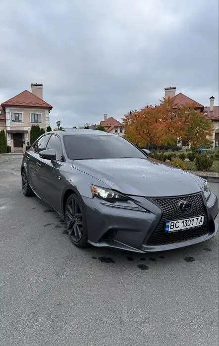Lexus IS — фото 2