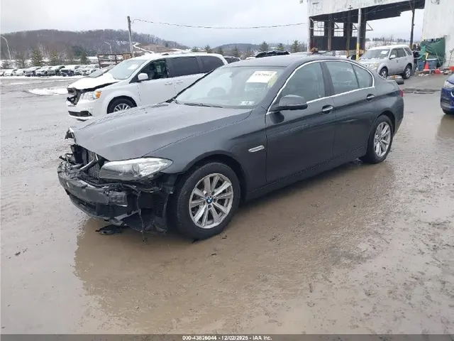 BMW 528I XDRIVE