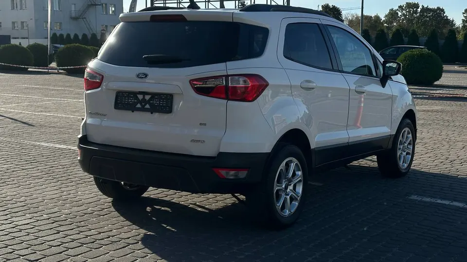 Ford EcoSport — фото 5