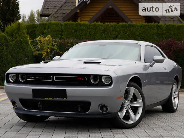 Dodge Challenger HEMI