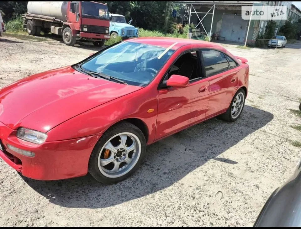 Mazda 323