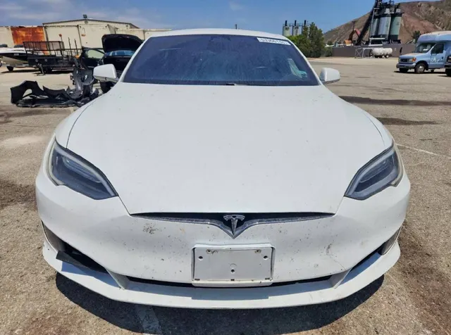 Tesla Model S 75