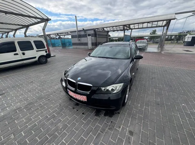 BMW 318i E91