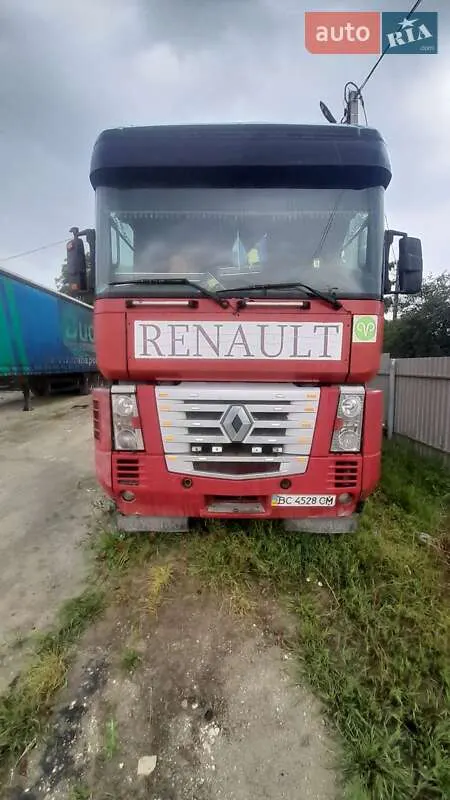 Renault Magnum