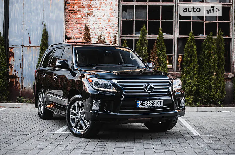 Lexus LX