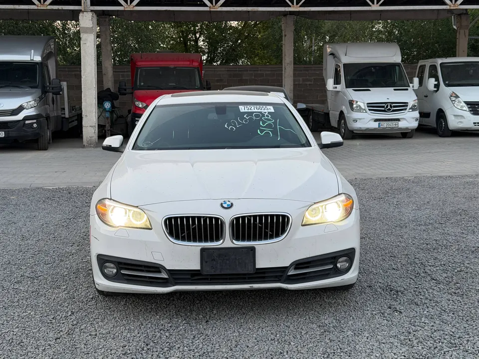 BMW 528i 2.0 Бензин