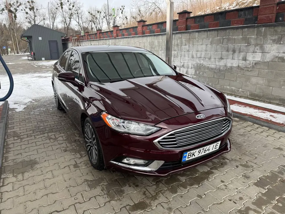 Ford Fusion SE