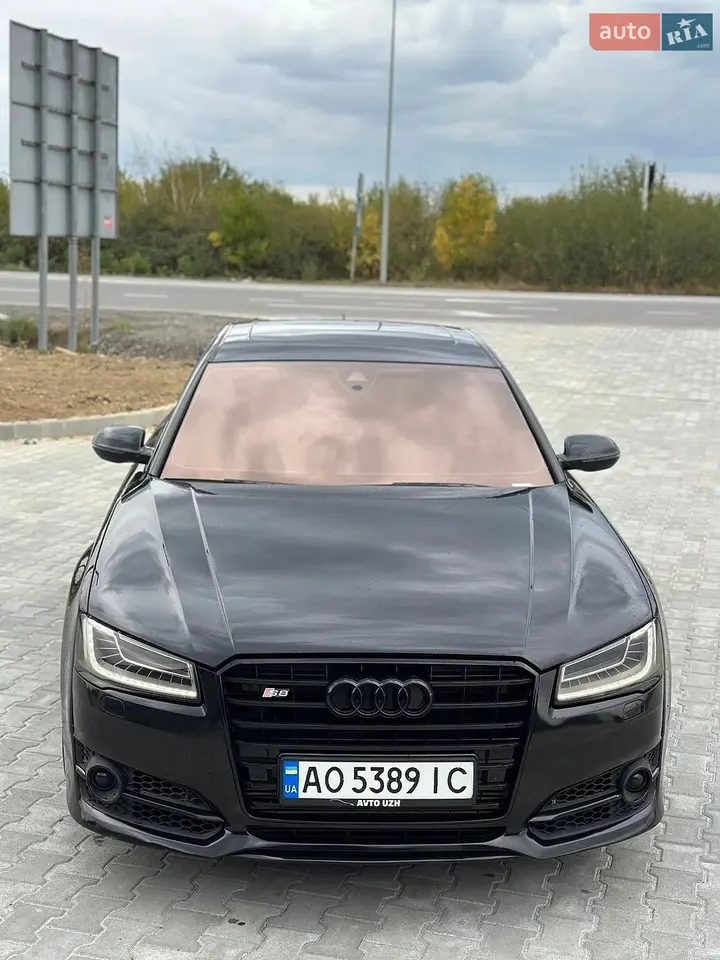 Audi A8