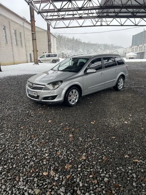 Opel Astra H 1.7дизель