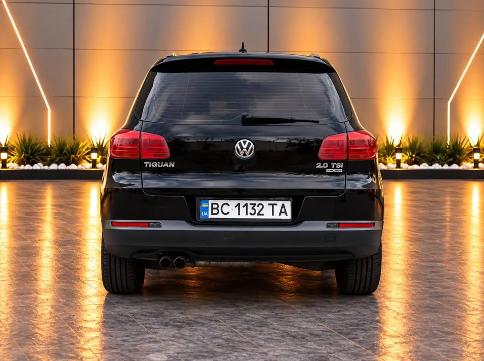 Volkswagen Tiguan — фото 6
