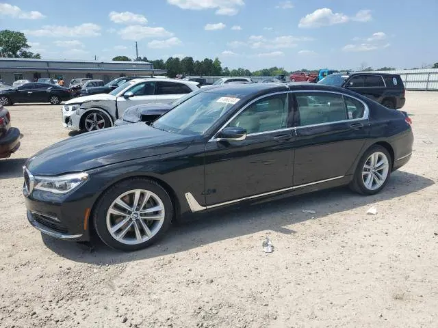 BMW 750 XI