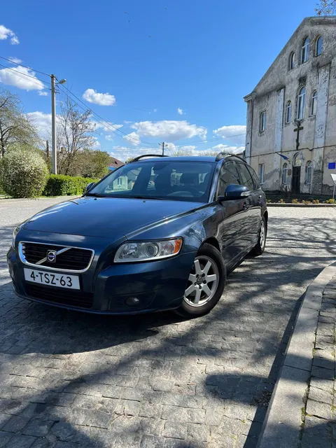 Volvo V50