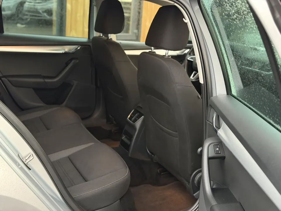 Skoda Octavia — фото 10