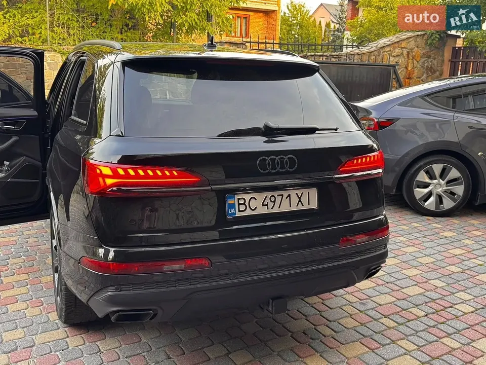 Audi Q7 — фото 3