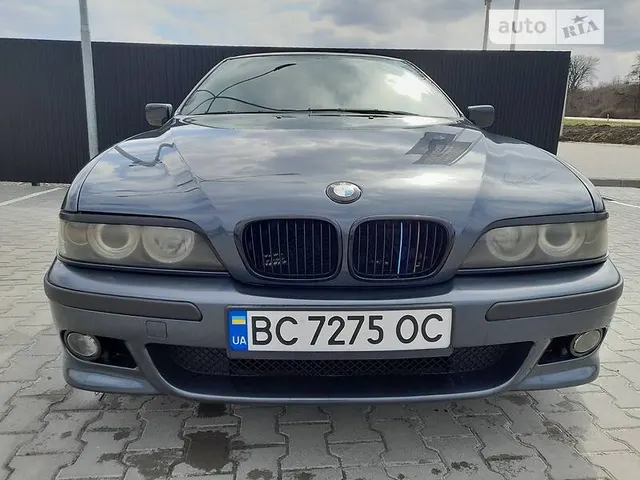 BMW 528