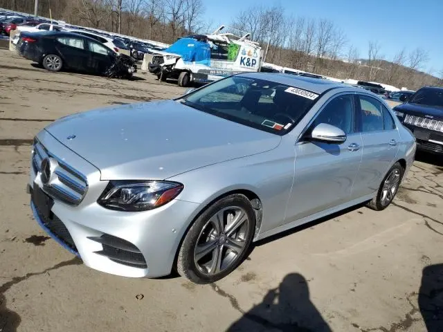 Mercedes-Benz E 300 4MATIC
