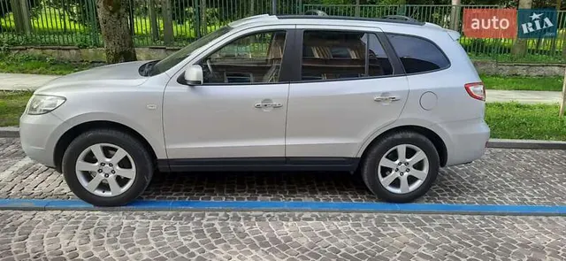 Hyundai Santa FE