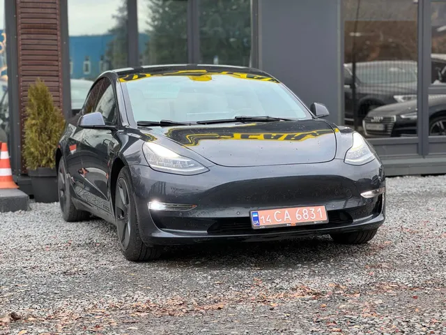 Tesla Model 3 Standard Range
