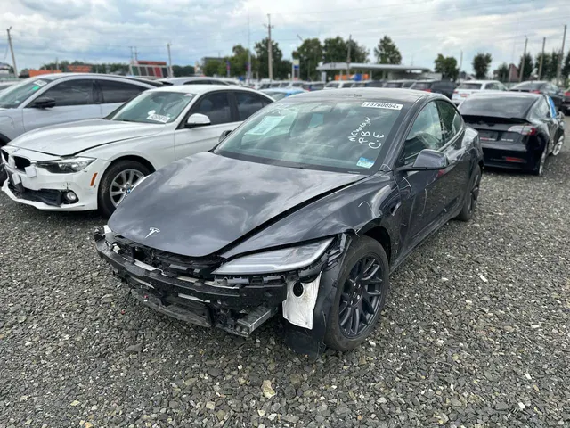 Tesla MODEL 3 RWD
