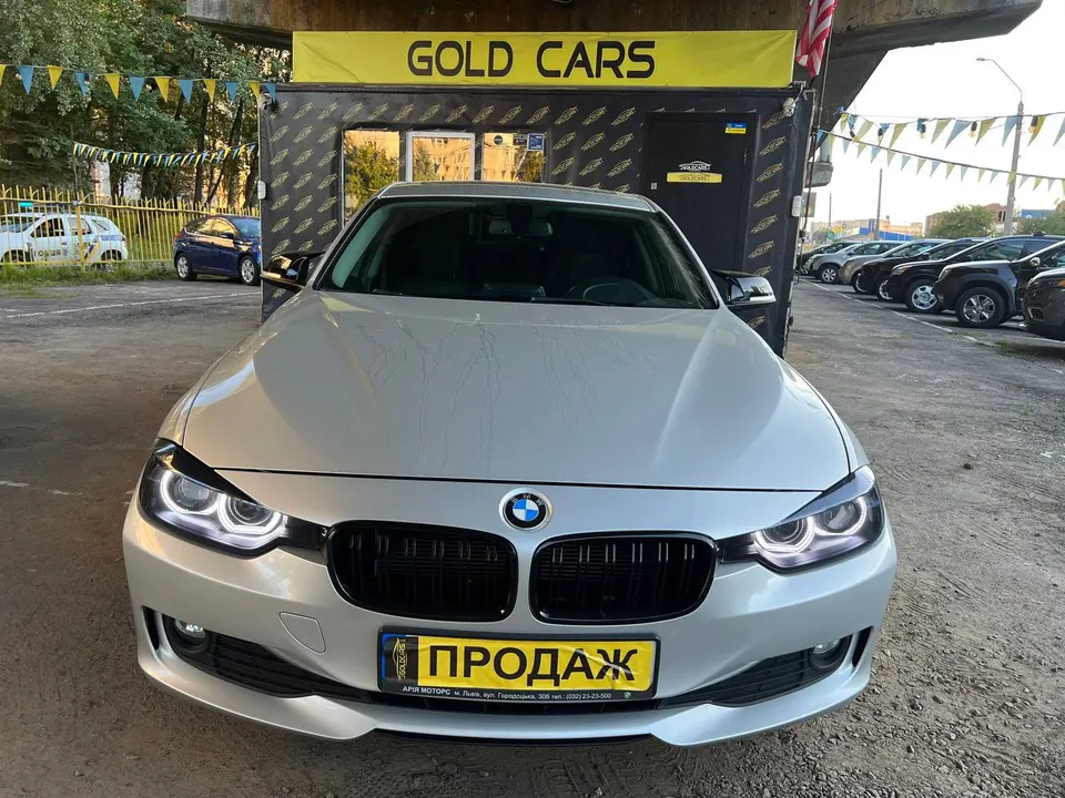 BMW 328i