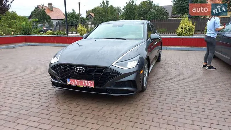 Hyundai Sonata