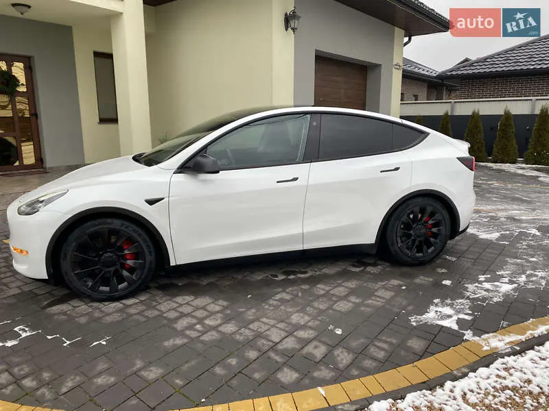 Tesla Model Y
