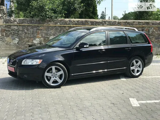 Volvo V50