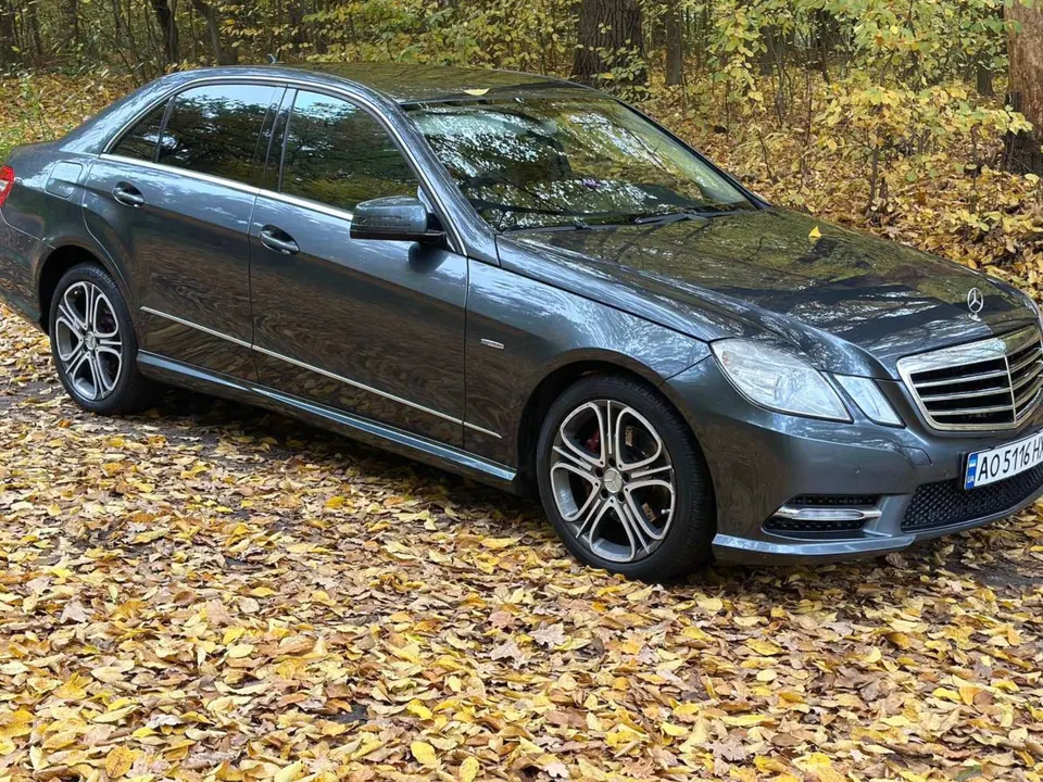 Mercedes-Benz E200 — фото 3