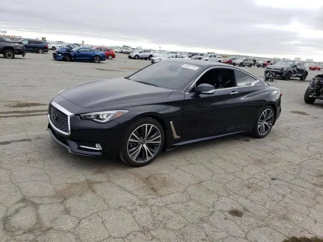 Infiniti Q60 LUXE