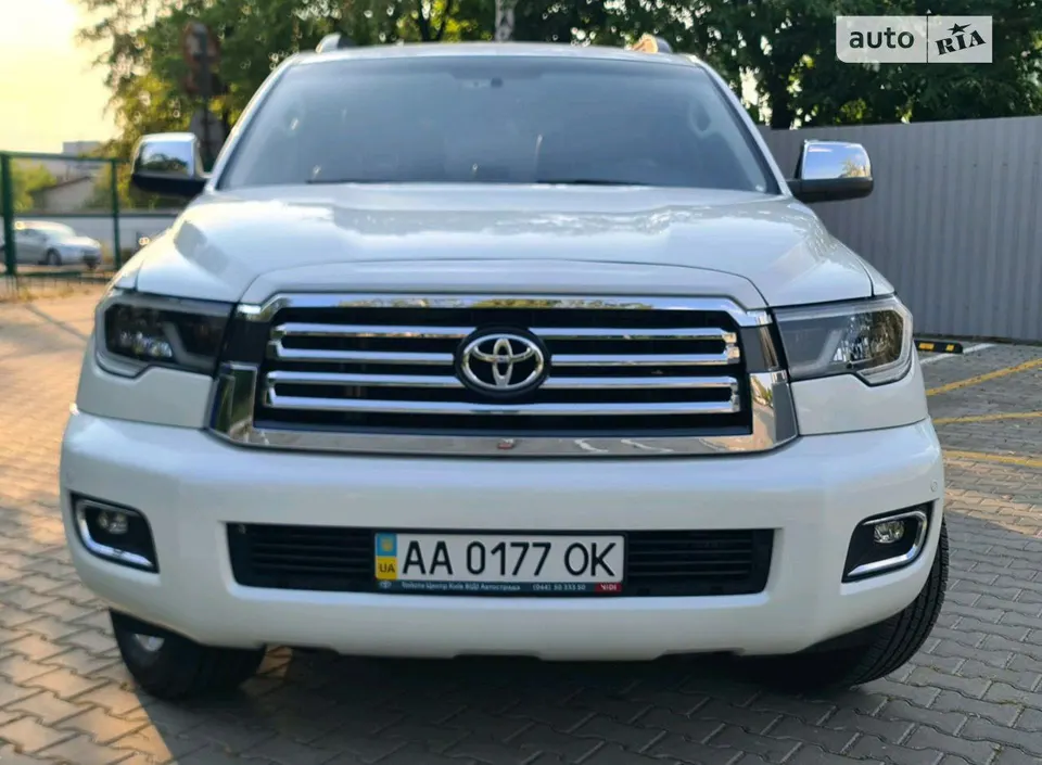 Toyota Sequoia